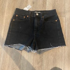 Levi Shorts - Black - Size 26